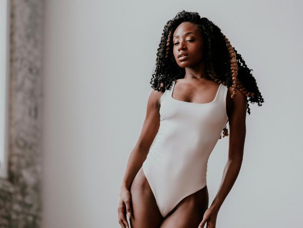 Body et tenues sport pour femmes : alliez style, confort et performance grâce à notre prêt-à-porter femme en ligne.