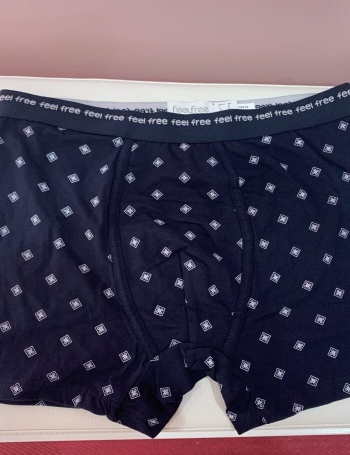 boxer-imprime-fond-bleu-marine-imprime-carre-coton-et-elasthanne