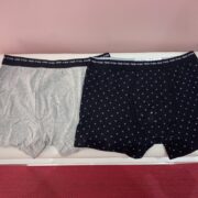 Lot de 2 boxers homme en coton et élasthanne, coupe ajustée confortable avec ceinture élastique pour un maintien optimal au quotidien.