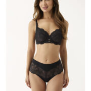 soutien-gorge-sans-coque-grande-capacité-à-armatures-dentelle-noir (3)
