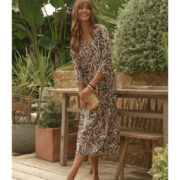 robe-de-plage-longue-a-manches-style-nomade