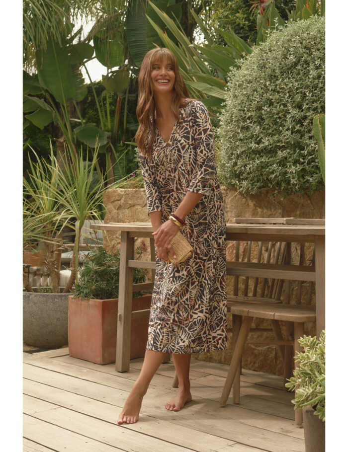 robe-de-plage-longue-a-manches-style-nomade