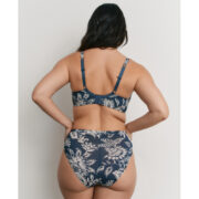 culotte-haute-floral-blanc-sur-fond-bleu(1)