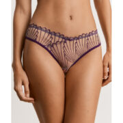 culotte-normale-dentelle-violet-chair